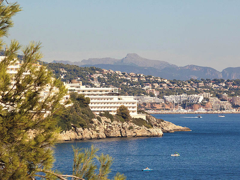 TRH Torrenova Hotel